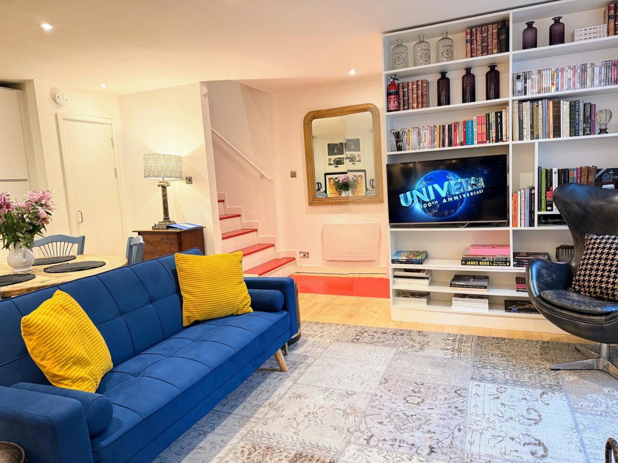 Spacious West End Duplex Apartment, W1 Central Londra Dış mekan fotoğraf
